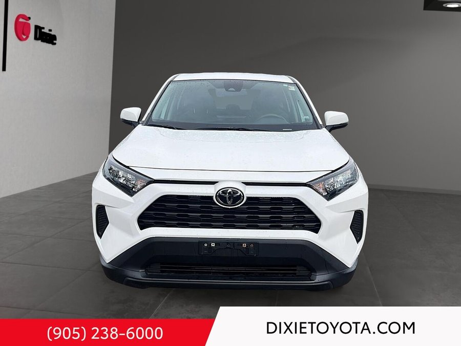 2022 Toyota RAV4 LE AWD White