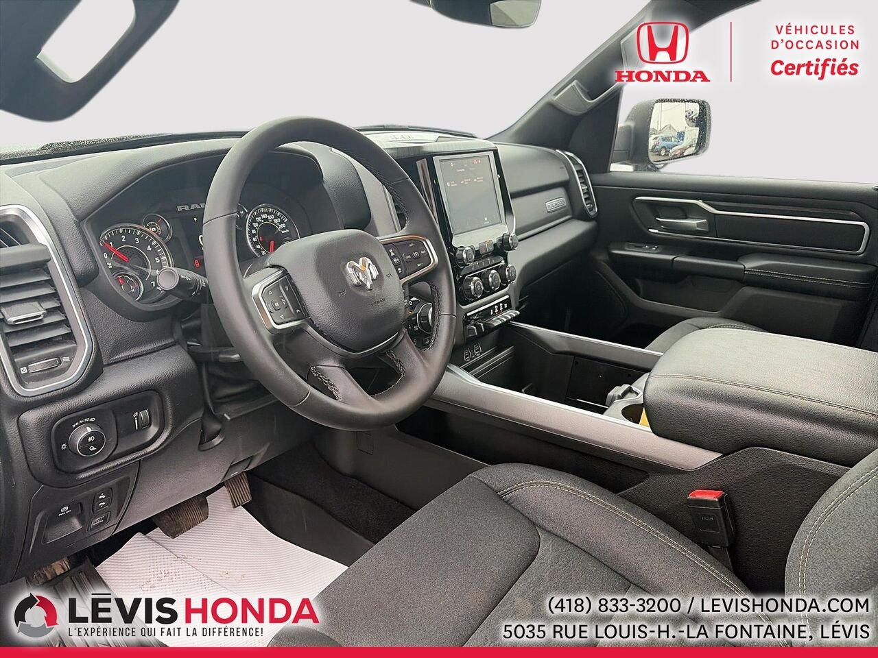 2025 Ram 1500 Big Horn Big Horn cabine d'équipe 4x4 caisse de 5 pi 7 po Grey Lévis - photo #16
