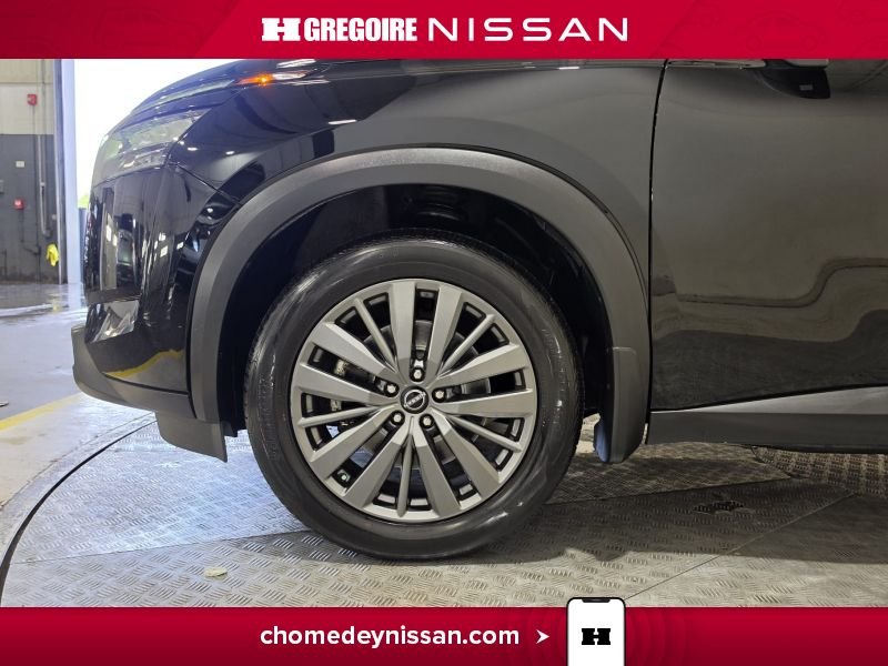 2024 Nissan Pathfinder Black Laval - photo #11
