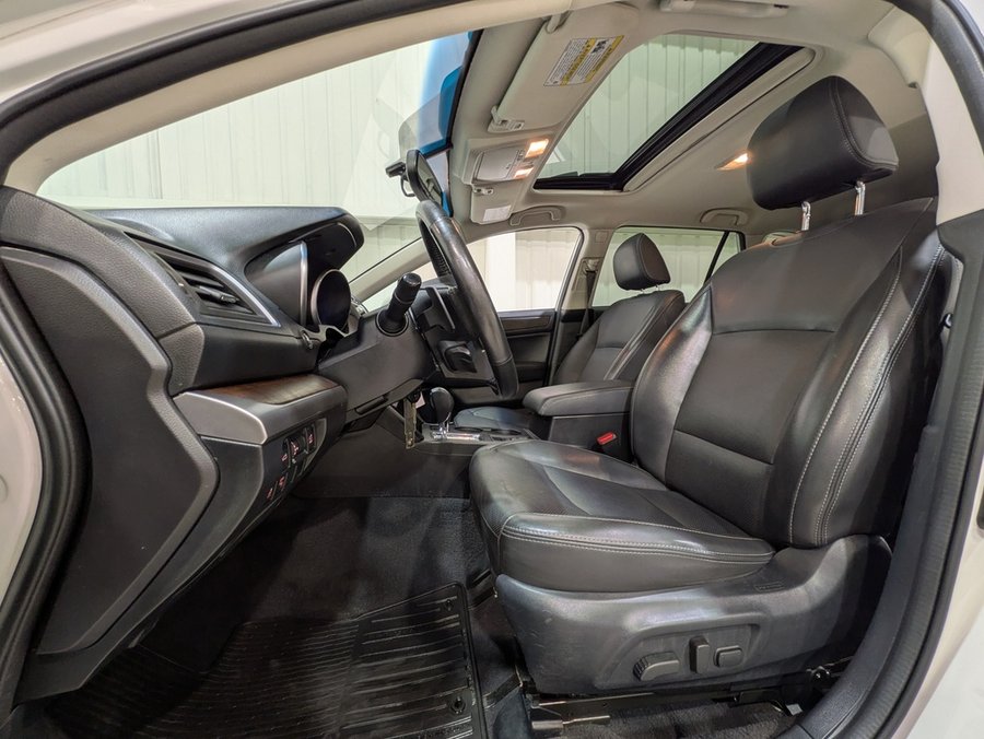 Subaru Outback 5dr Wgn CVT 2.5i Limited w/Tech Pkg 2017 Blanc