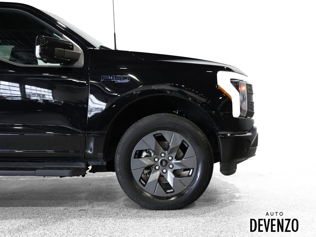 Ford F-150 Lightning 2025 Noir Saint-Eustache - photo #5
