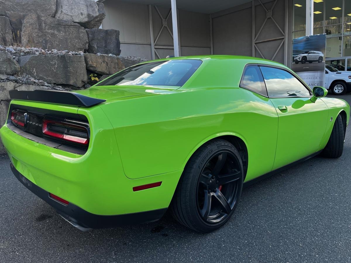 2015 Dodge Challenger Green Sainte-Agathe-des-Monts - photo #2