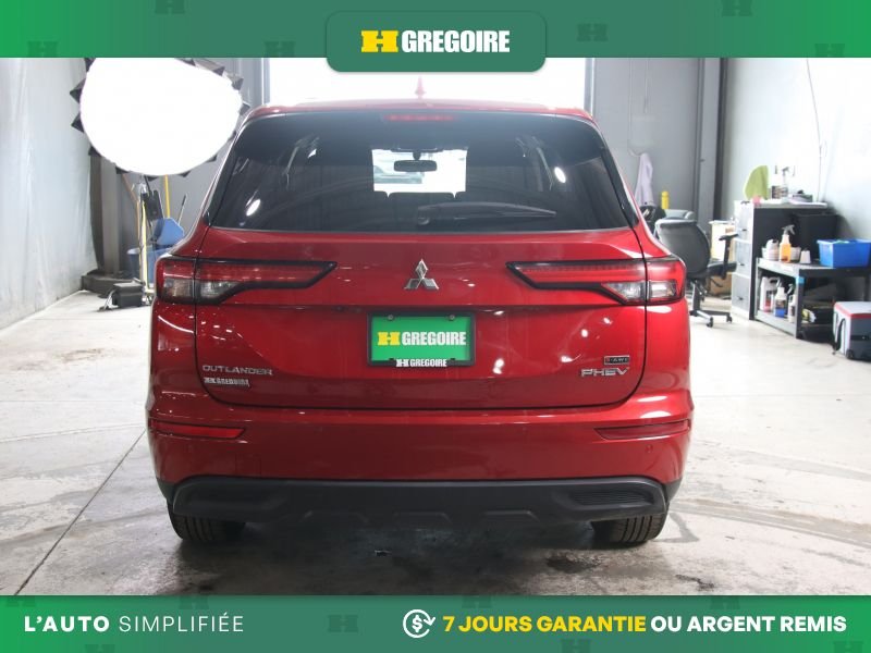 2023 Mitsubishi Outlander Plug-In Hybrid Red Blainville - photo #5