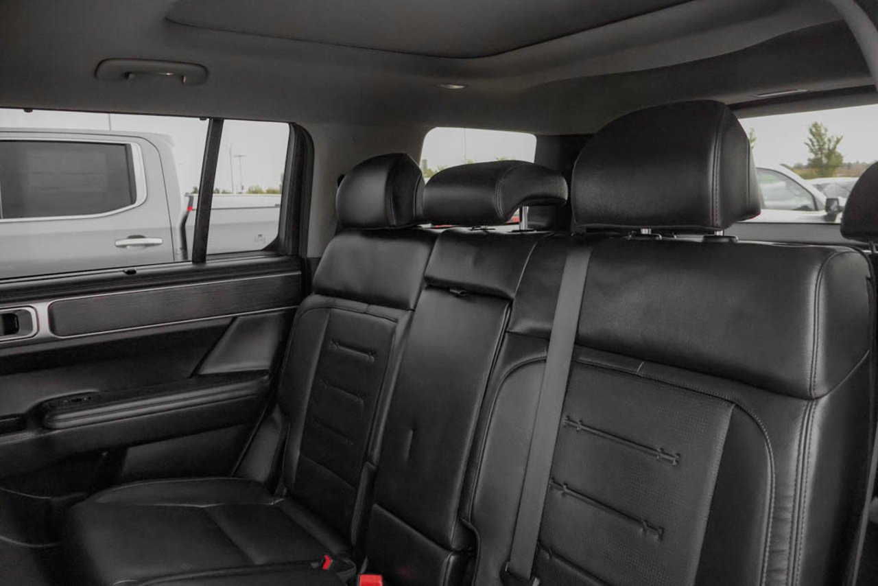 2024 Hyundai Santa Fe Luxury AWD Bronze Sherwood Park - photo #33