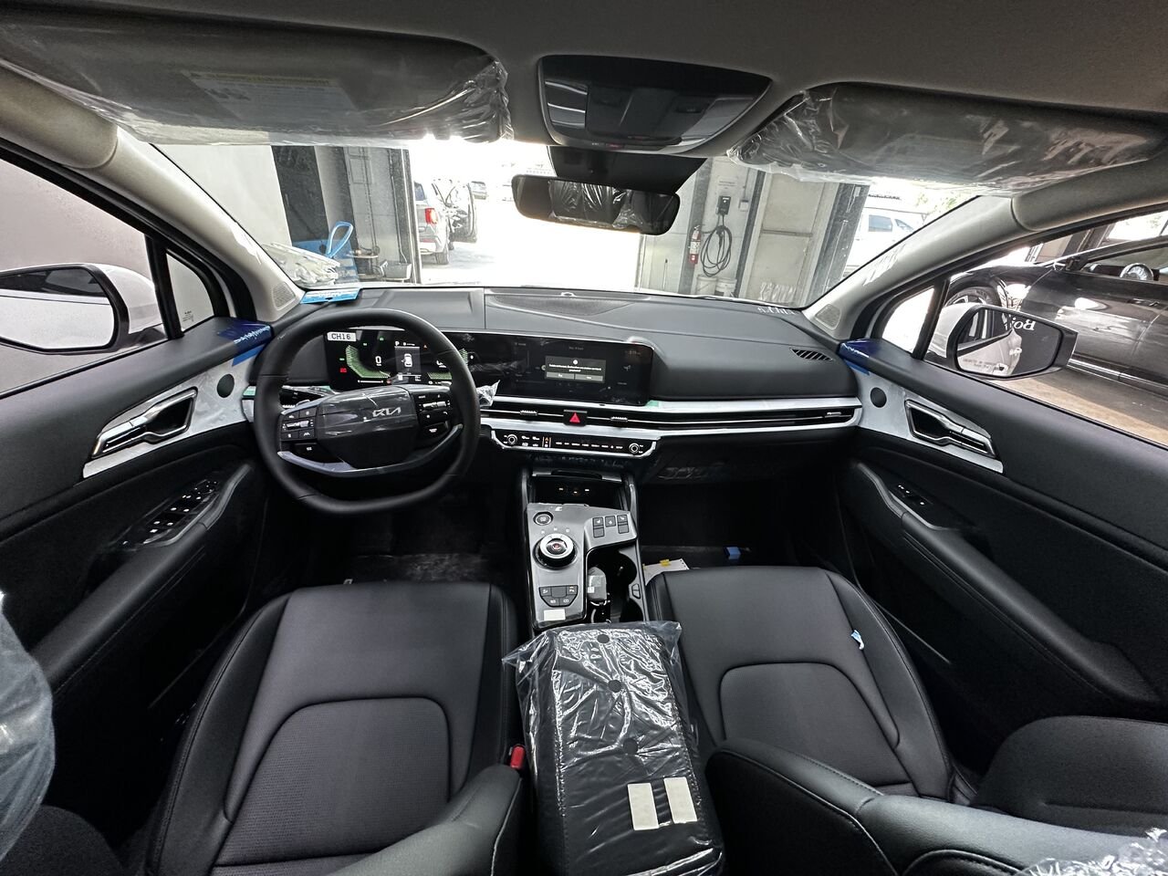 Kia Sportage hybride 2026 Blanc Neige Nacré Blainville - photo #3