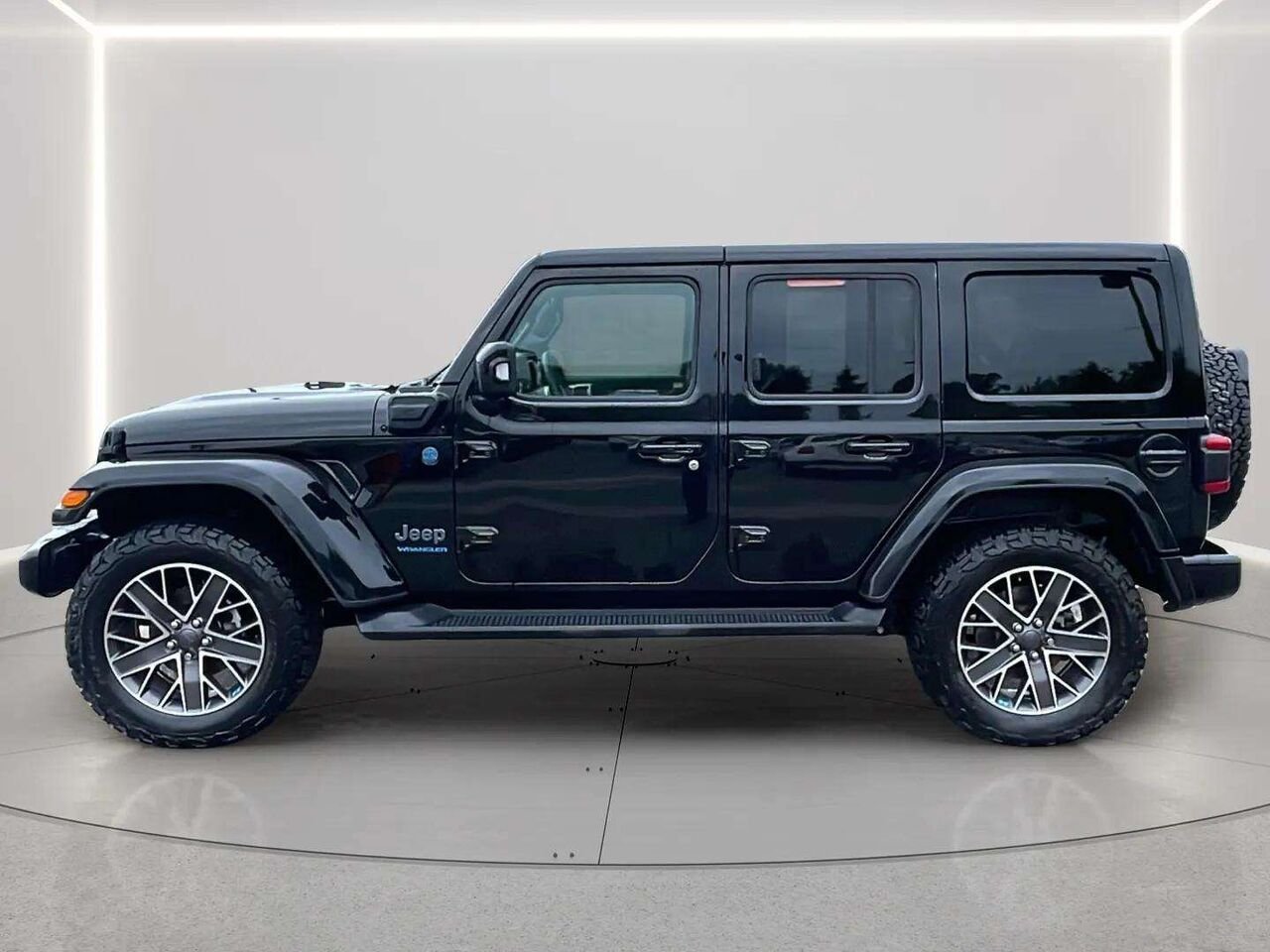 2023 Jeep Wrangler Black Gatineau - photo #1
