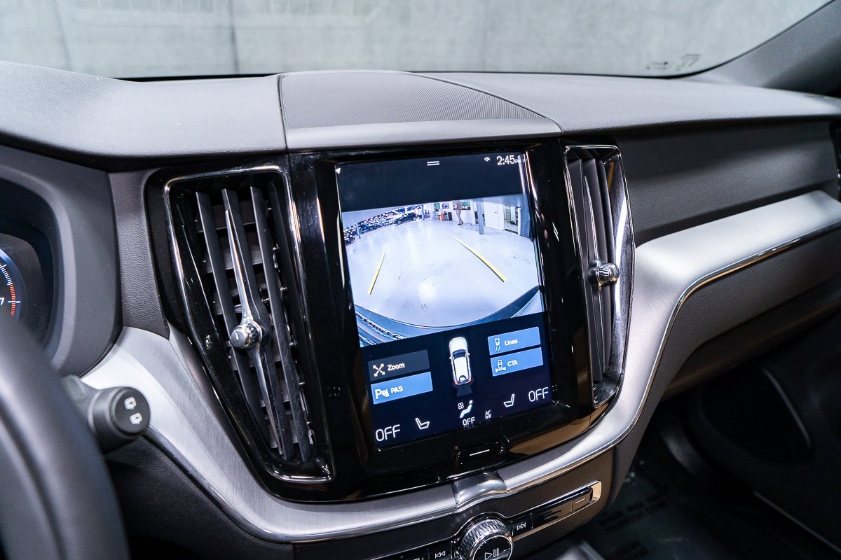 2020 Volvo XC60 T6 MOMENTUM PLUS Grey Montreal - photo #7