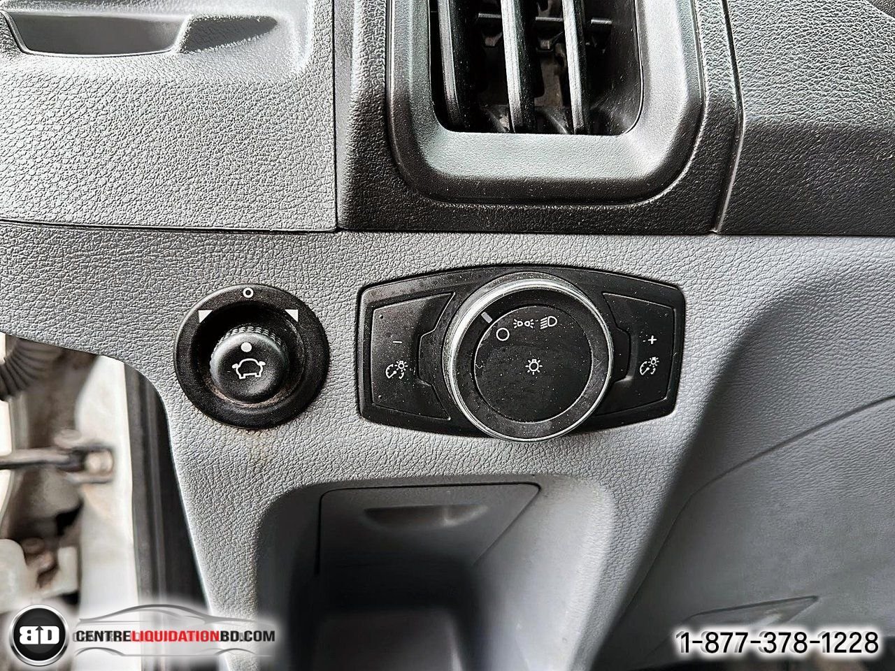 Ford TRANSIT CUTAWAY BOITE 14 PIEDS | A8010 2018 Blanc Granby - photo #11