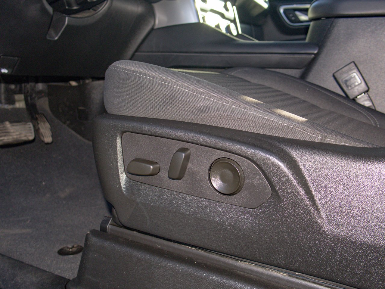 2024 Chevrolet Tahoe 4WD 4dr LS Black Sherwood Park - photo #17