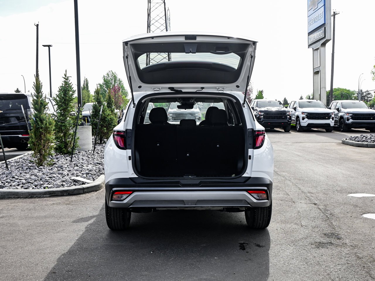 2025 Hyundai Tucson Preferred AWD White Sherwood Park - photo #13