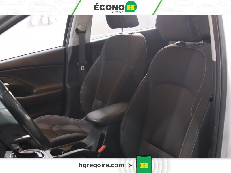 2018 Hyundai Elantra Silver Laval - photo #14