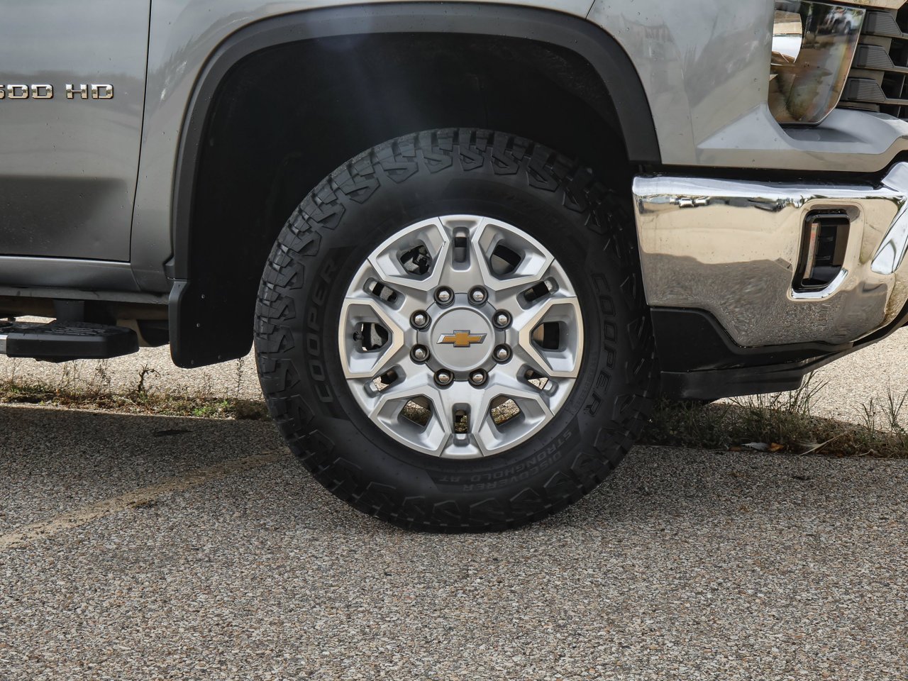 2024 Chevrolet Silverado 2500HD 4WD Crew Cab 159 LT Grey Sherwood Park - photo #10