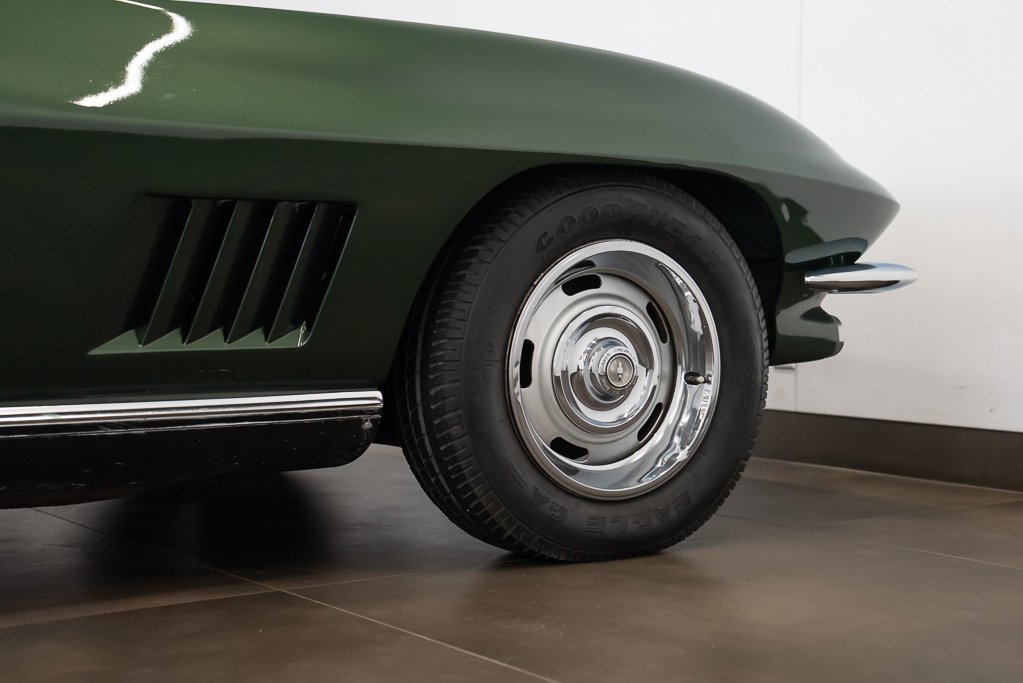 Chevrolet Corvette 1967 Vert Montréal - photo #41