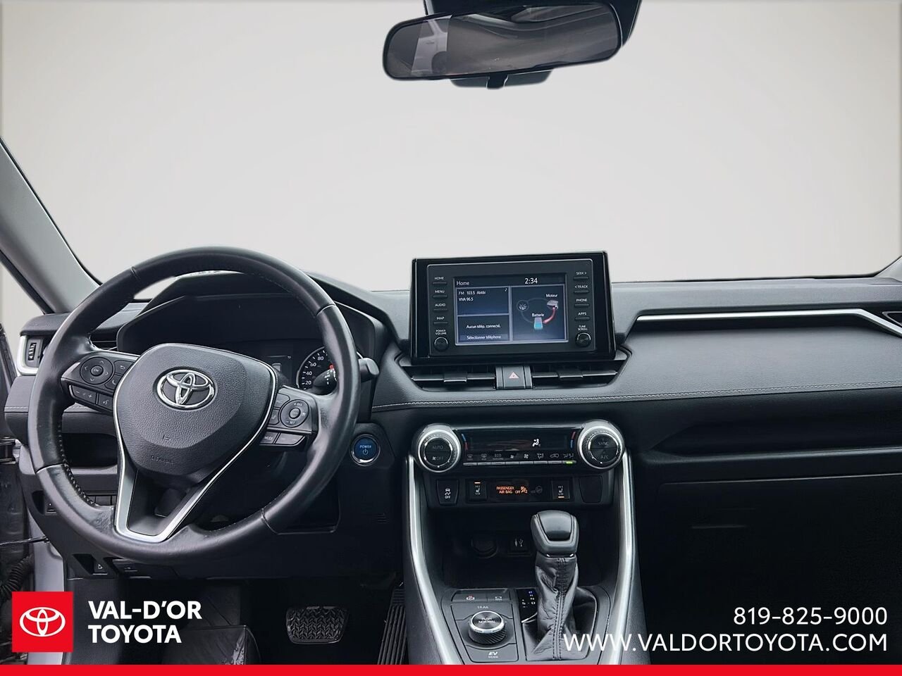 Toyota RAV4 XLE hybride 2019 Ciel argent métallisé Val-d'Or - photo #9