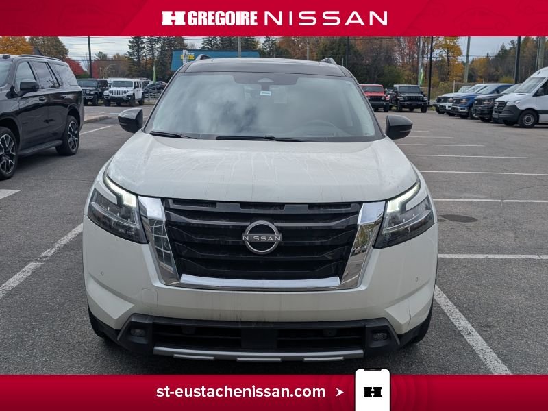 2024 Nissan Pathfinder Platinum AWD CUIR DEM. A DISTANCE APPLE CARPLAY White