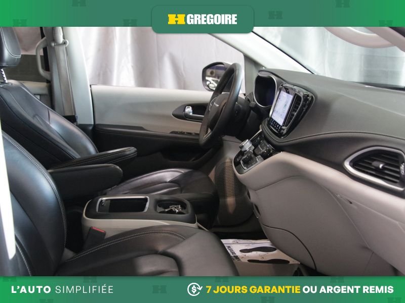 2023 Chrysler Pacifica White Blainville - photo #33