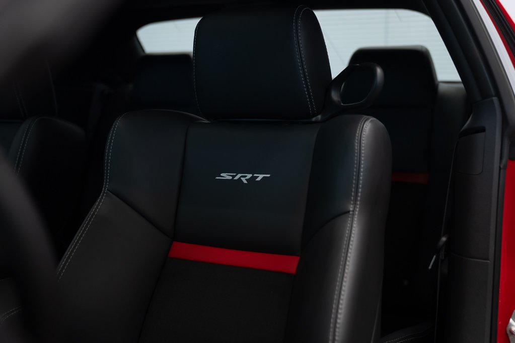 Dodge Challenger Coupé 2 portes SRT8 MANUAL *PRICE IN USD* 2010 Rouge Kirkland - photo #25