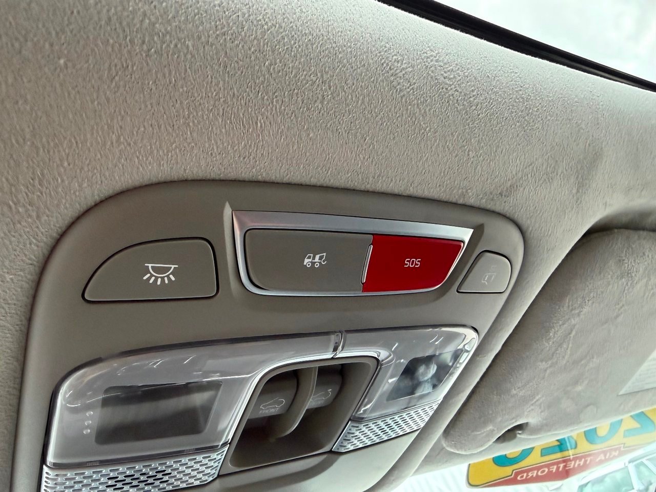 2023 Kia Telluride White Thetford Mines - photo #35
