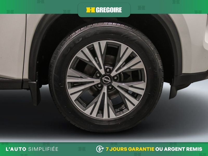 Nissan Rogue 2022 Blanc Laval - photo #28