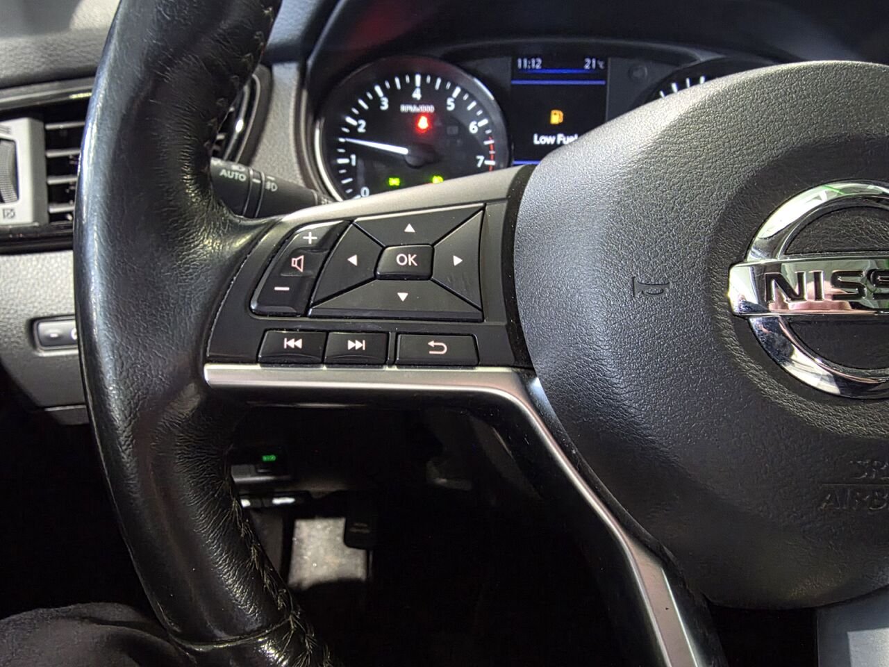 2019 Nissan Qashqai White  - photo #15