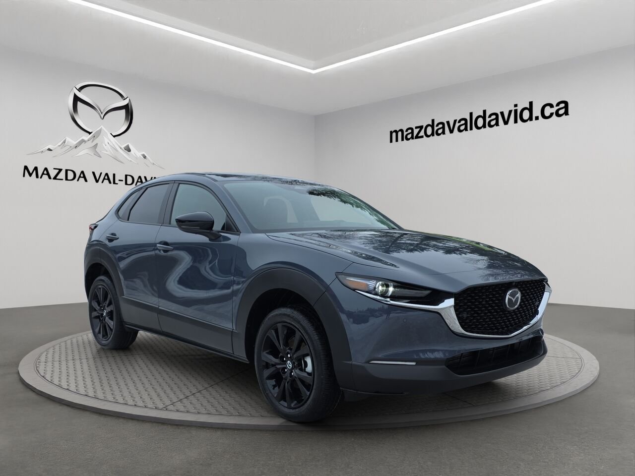 2026 Mazda CX-30 GT, awd, toit ouvrant, Écran 360 degré, Navigation, chargeur sans fil pour cellulaire Aero Grey Metallic Val-David - photo #4