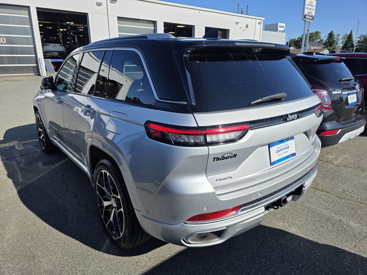 Jeep Grand Cherokee Summit Reserve 2024 Gris Rouyn-Noranda - photo #1