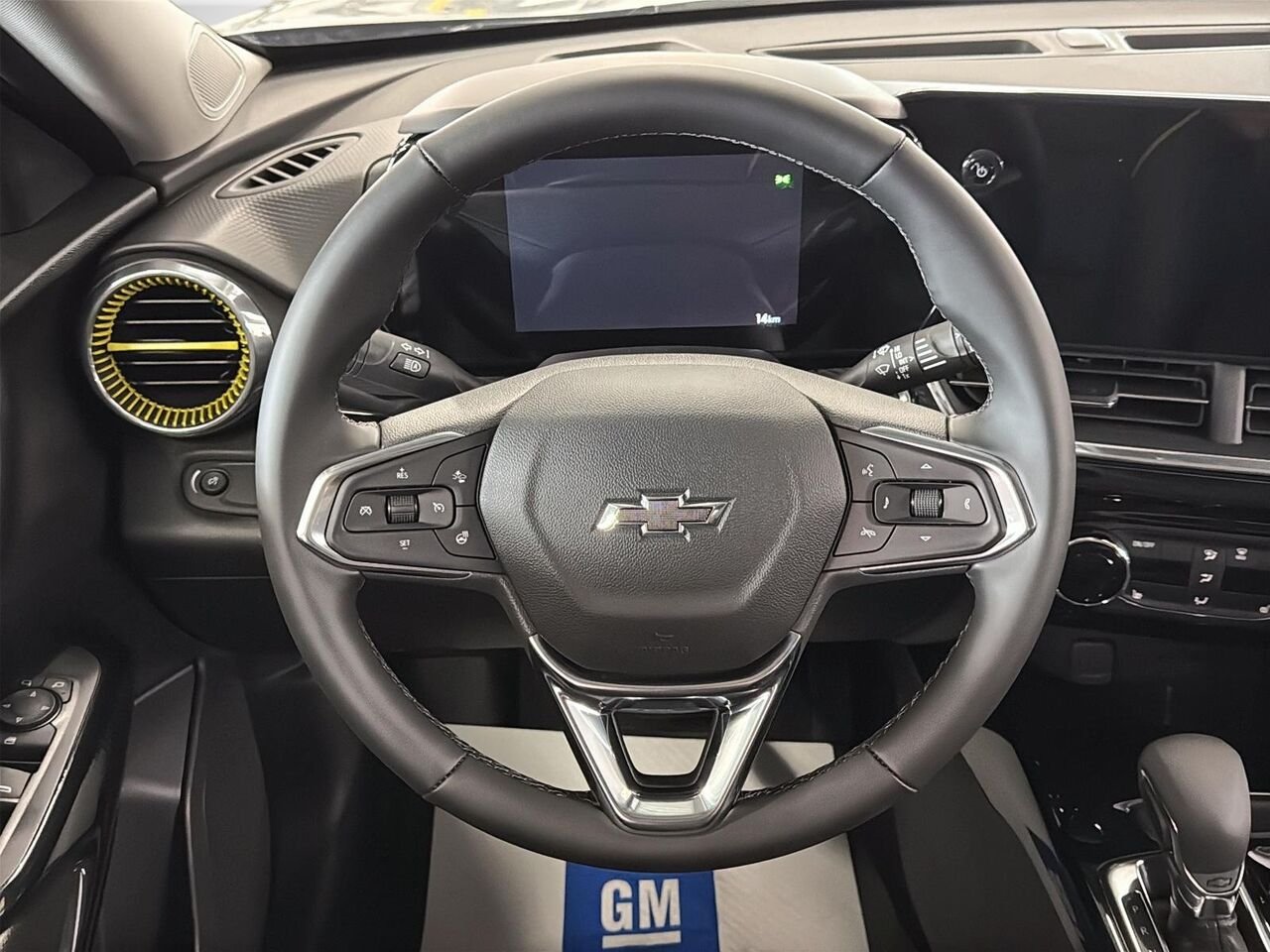 Chevrolet Trax ACTIV 4 portes TA 2026 GRIS STERLING METALLISE Saint-Hyacinthe - photo #11