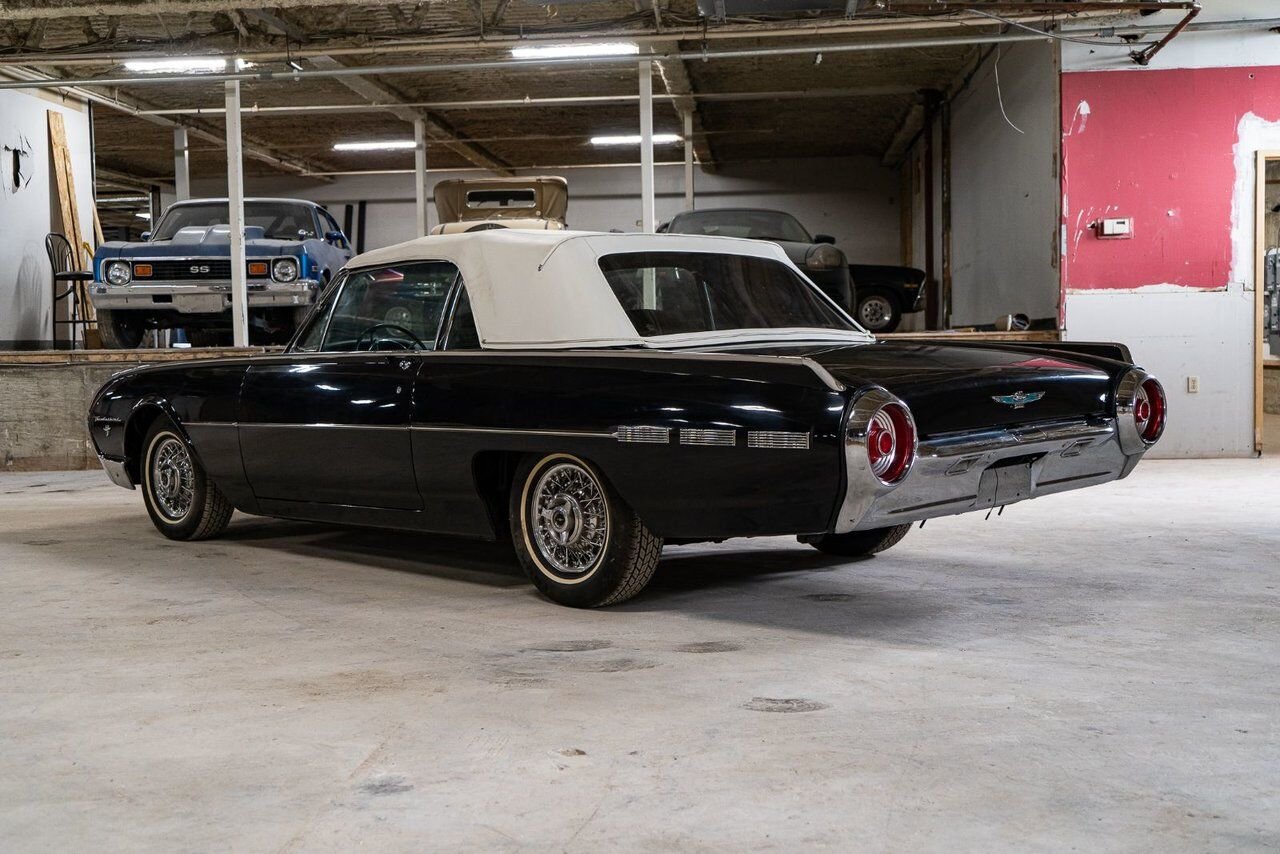 Ford Thunderbird **PRICE IN USD** Roadster project car Extremely rare 1962 Noir Montréal - photo #26