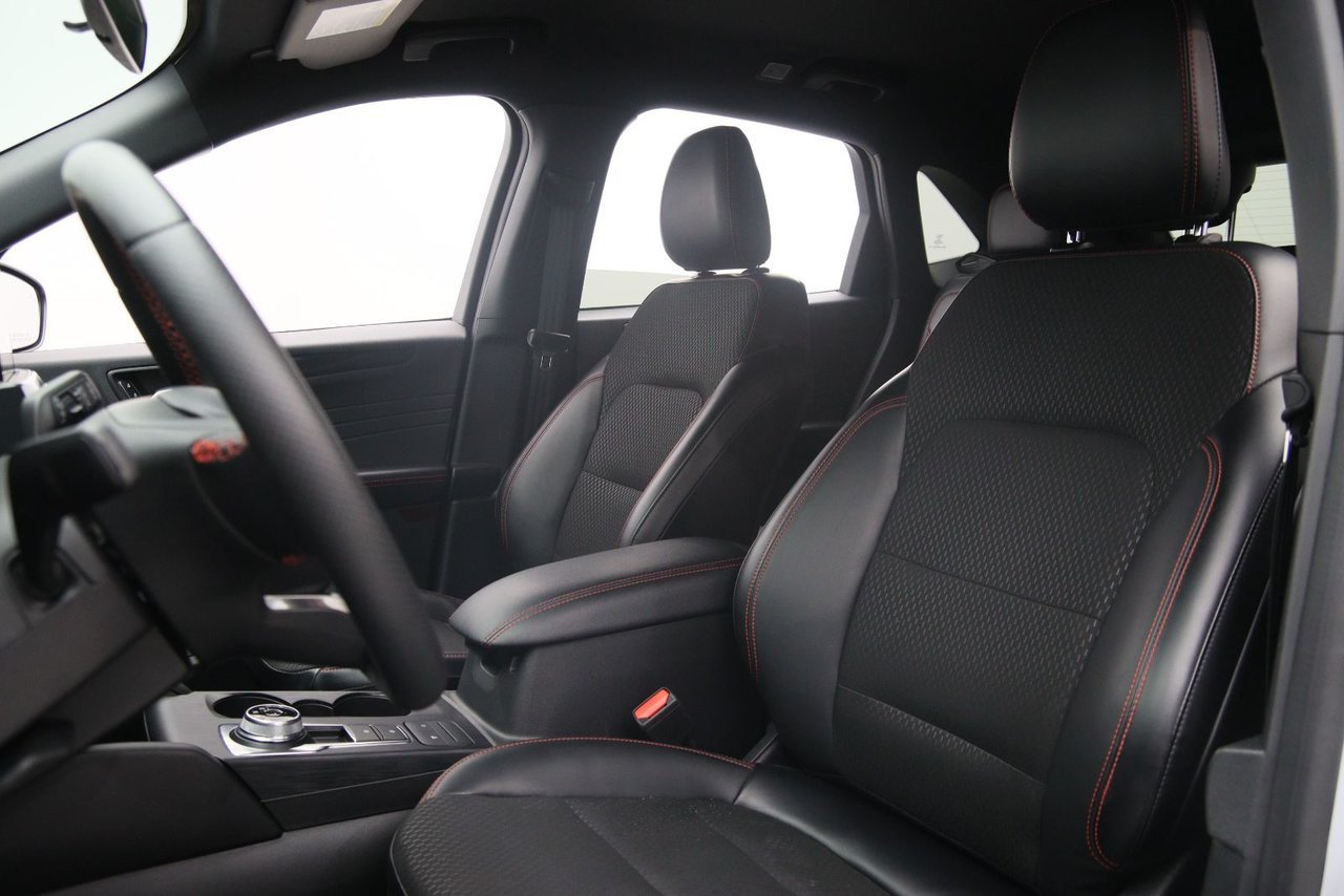 2025 Ford Escape ST-Line Grey Baie-Comeau - photo #5