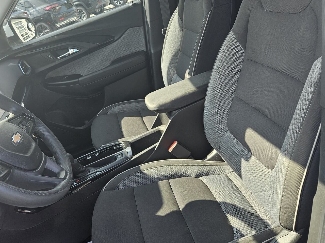 2023 Chevrolet Trailblazer Traction intégrale, 4 portes LT White Thetford Mines - photo #15