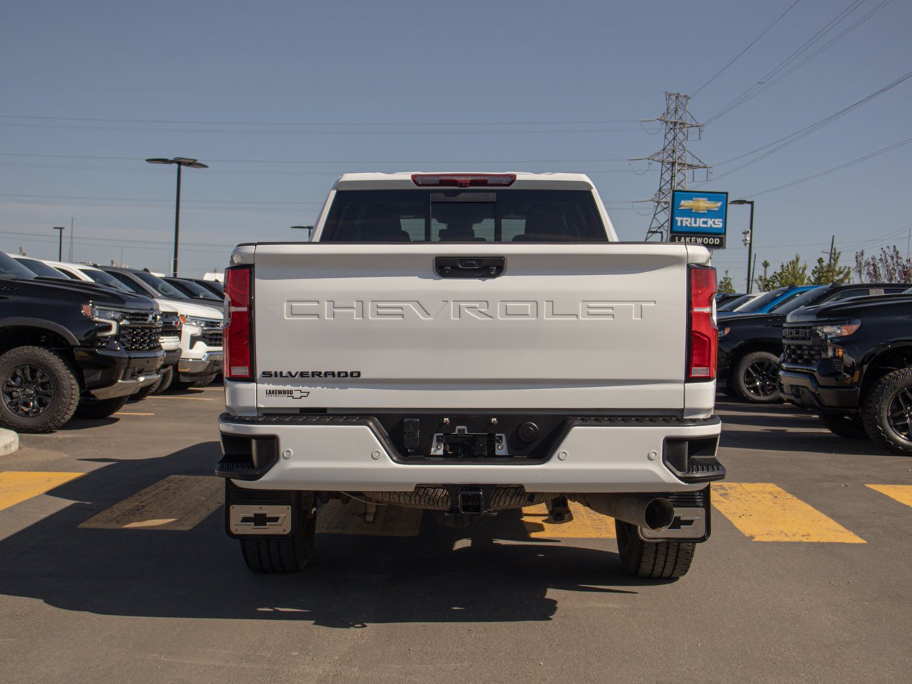 2024 Chevrolet Silverado 2500HD 4WD Crew Cab 159 LTZ White Sherwood Park - photo #8