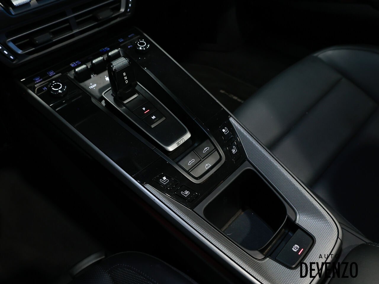 2024 Porsche 911 Blue Saint-Eustache - photo #17