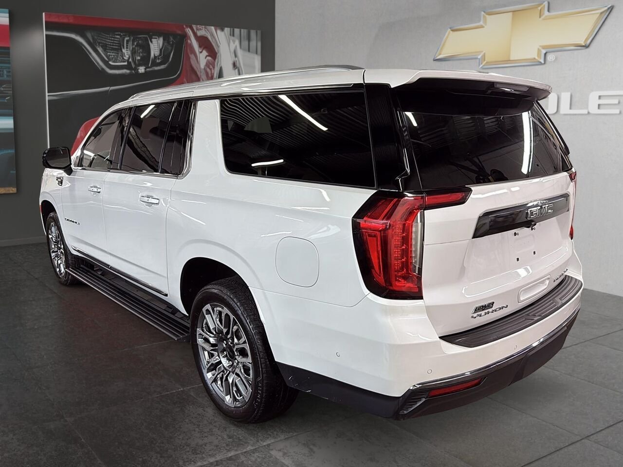 GMC YUKON DENALI ULTIMATE 2024 Blanc Saint-Hyacinthe - photo #3