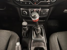2021 Jeep Wrangler Willys Green Baie-Comeau - photo #12