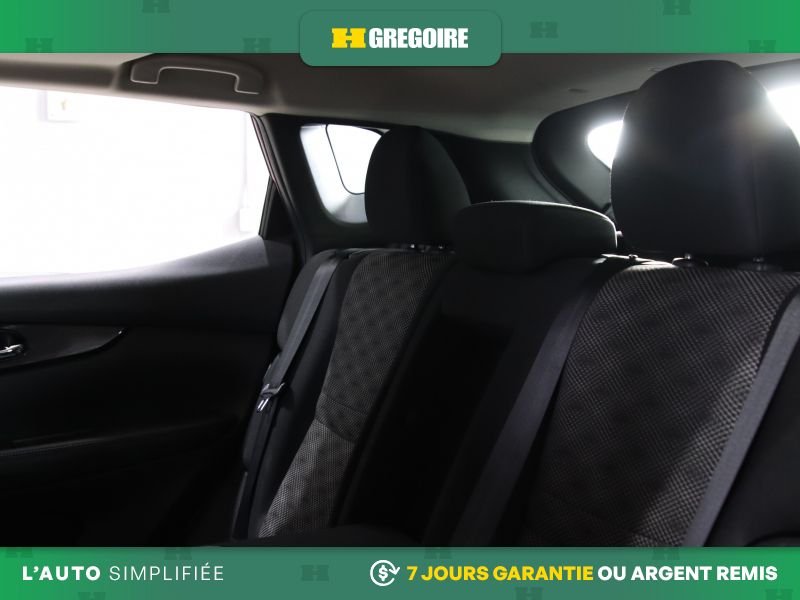 Nissan Qashqai 2023 Rouge Blainville - photo #24