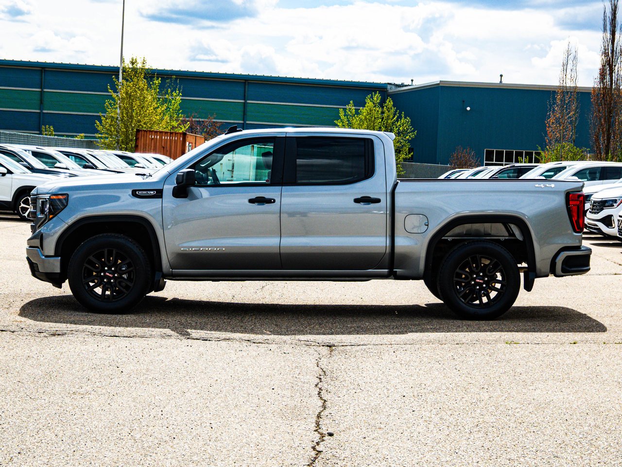 2024 GMC Sierra 1500 4WD Crew Cab 147 Pro Grey Sherwood Park - photo #9