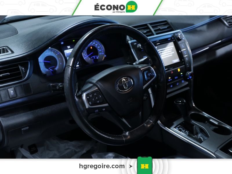 2016 Toyota Camry Blue Blainville - photo #9