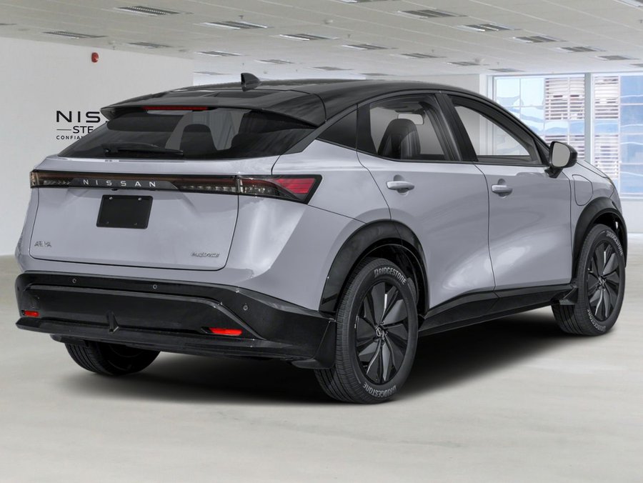 Nissan ARIYA SV+ e-4ORCE TI 2027 Gris rocher nacré/Diamant noir