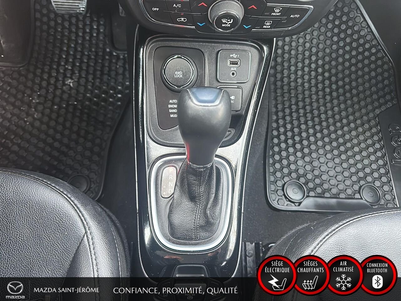2021 Jeep Compass White Sainte-Agathe-des-Monts - photo #20
