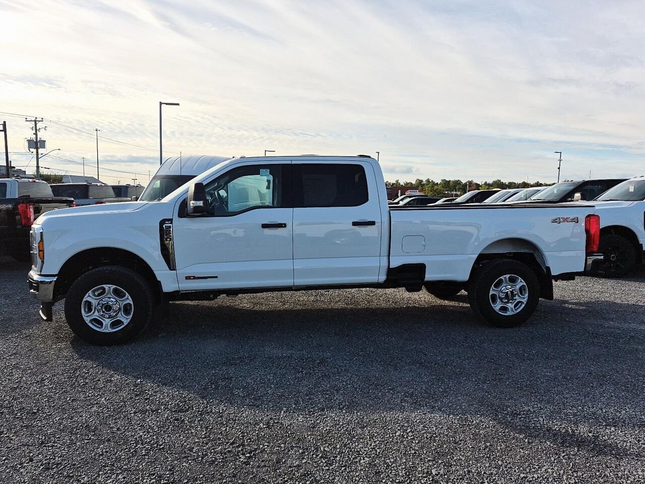 Ford Super Duty F-250 SRW 27013 | XLT 2027 Blanc Oxford Saint-Jérôme - photo #2