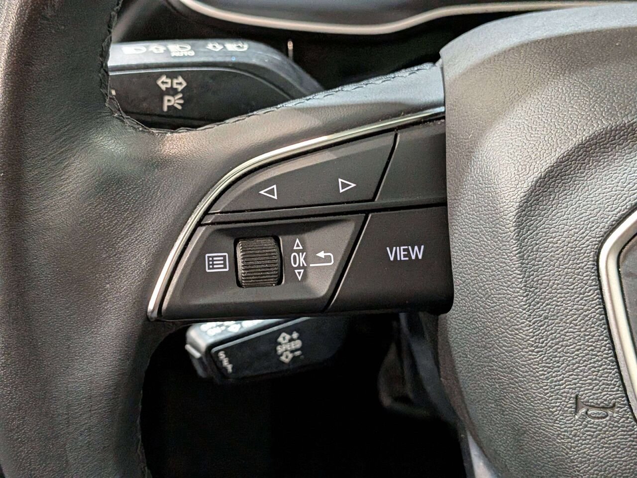 2023 Audi Q3 Komfort 45 TFSI quattro Black Val-David - photo #15