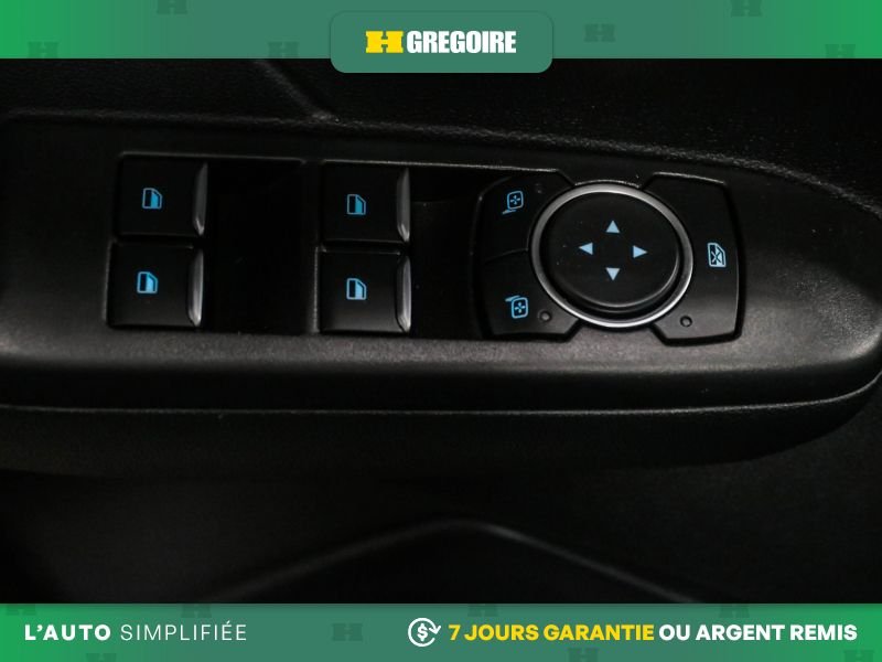 2022 Ford Escape Grey Laval - photo #15