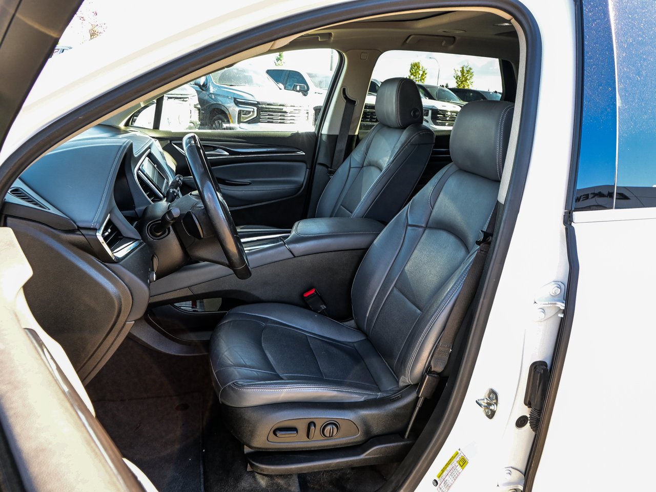 2020 Buick Enclave AWD 4dr Essence White Sherwood Park - photo #15