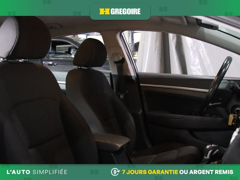 Hyundai Elantra 822875A | Preferred AUTO A/C MAGS CAM RECUL BLUETOOTH 2020 Noir Laval - photo #20