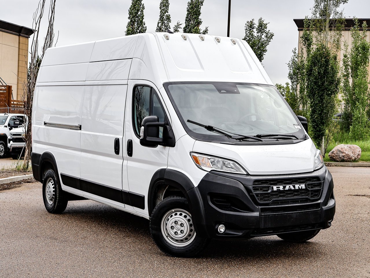 2024 Ram ProMaster Cargo Van Tradesman 3500 Super High Roof 159 WB w/Pass White Sherwood Park - photo #1