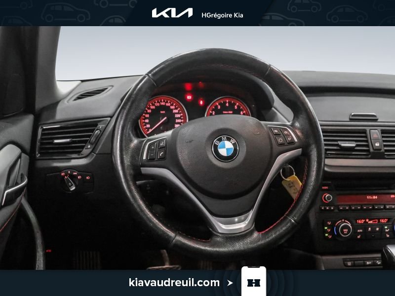 BMW X1 2014 Blanc Laval - photo #14