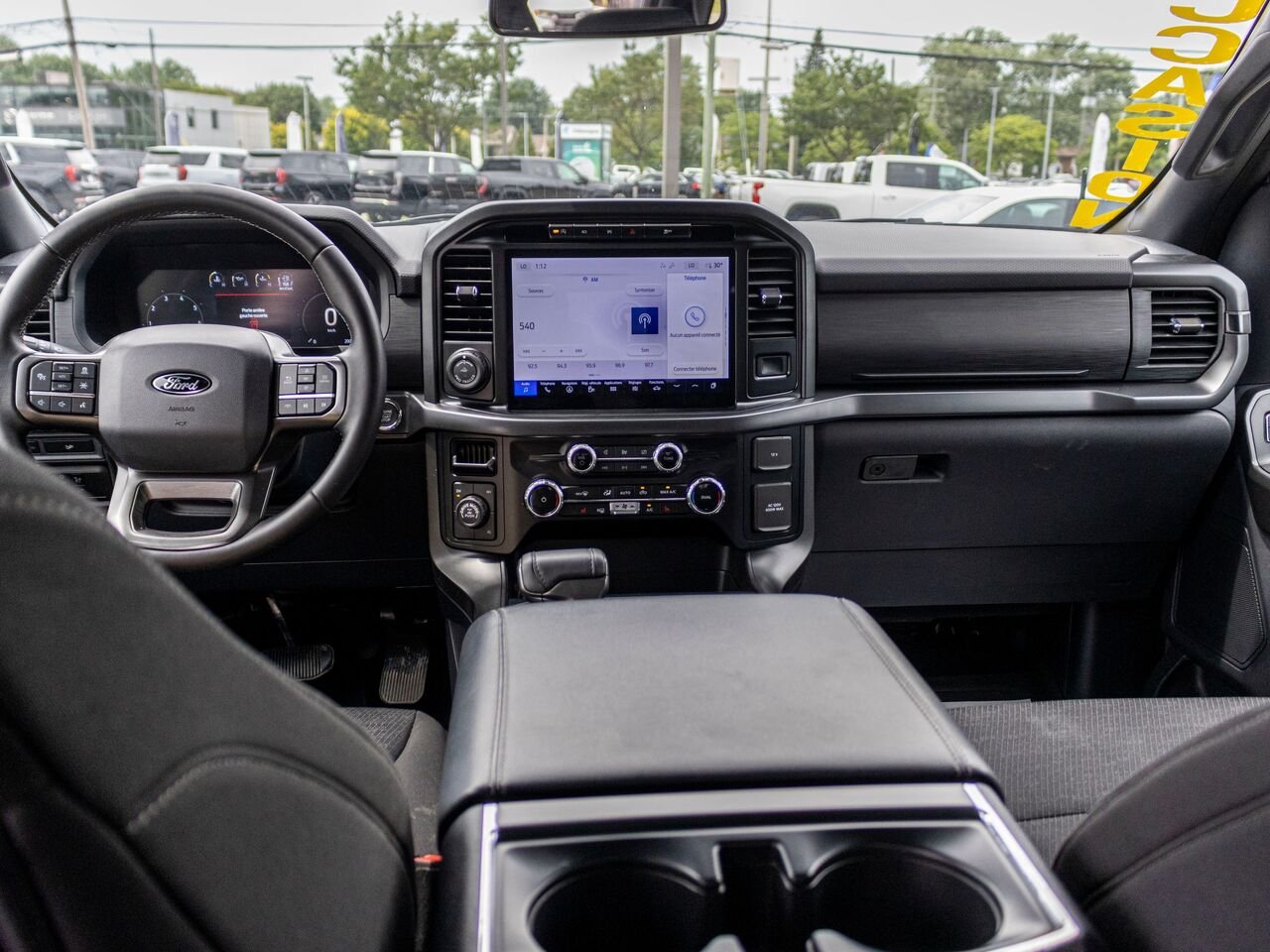 Ford F-150 XLT cabine SuperCrew 4RM caisse de 5,5 pi 2024 Gris Châteauguay - photo #24