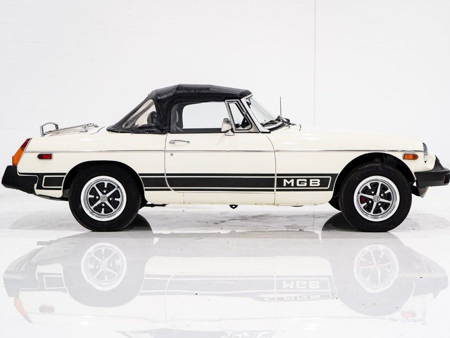 1979 MG B 1979 White