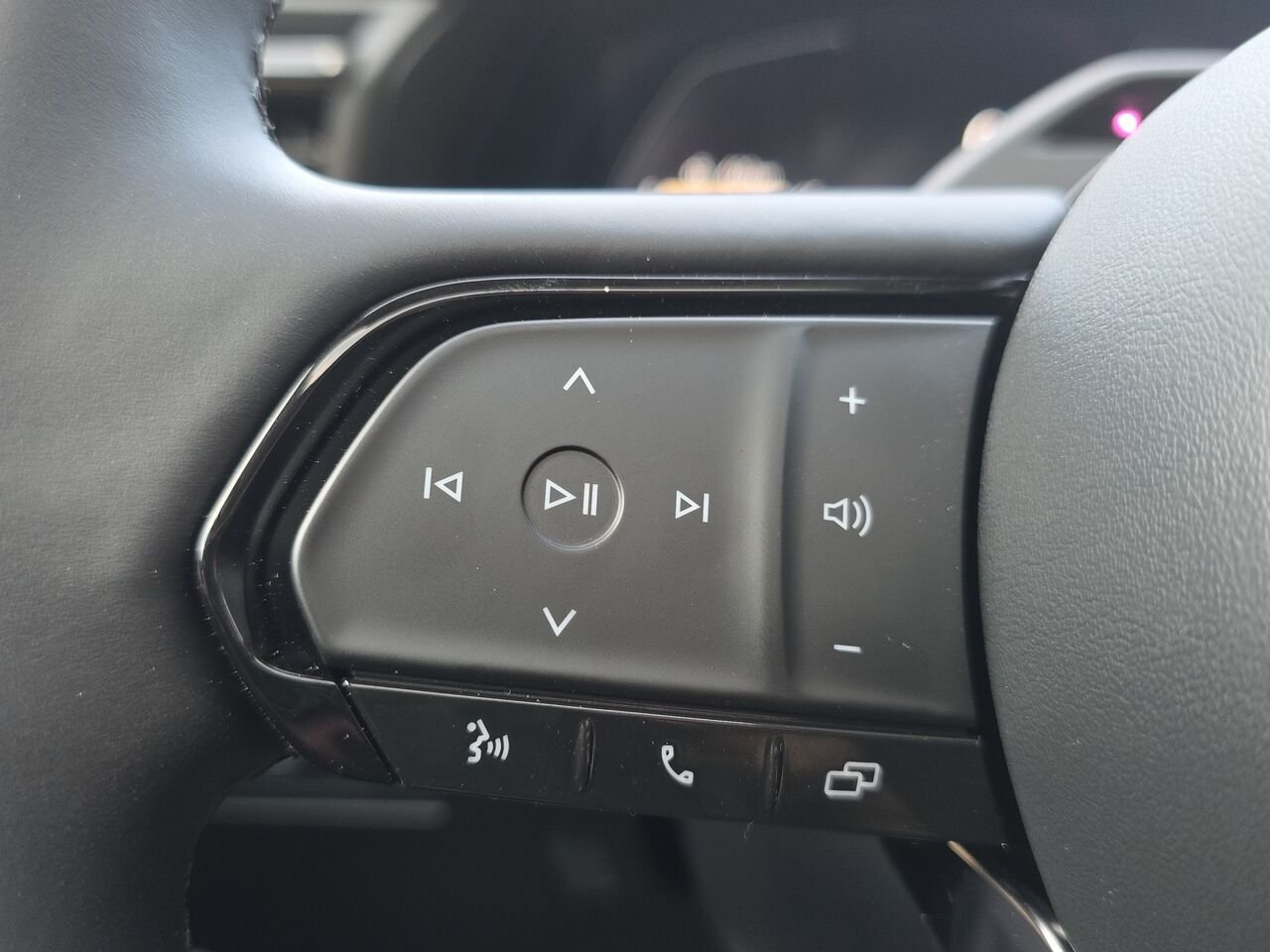 Mazda CX-5 GT TI, ÉCRAN TACTILE 12.9 POUCES, SIÈGES CHAUFFANTS 2026 Blanc rhodium métallisé Val-David - photo #15