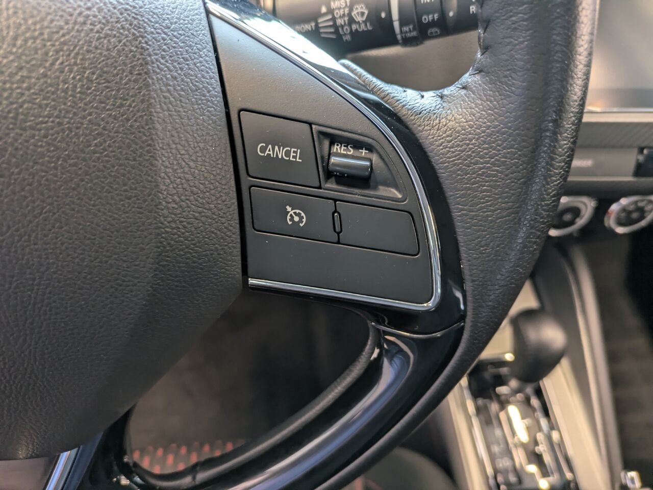 2018 Mitsubishi RVR Grey Gatineau - photo #6